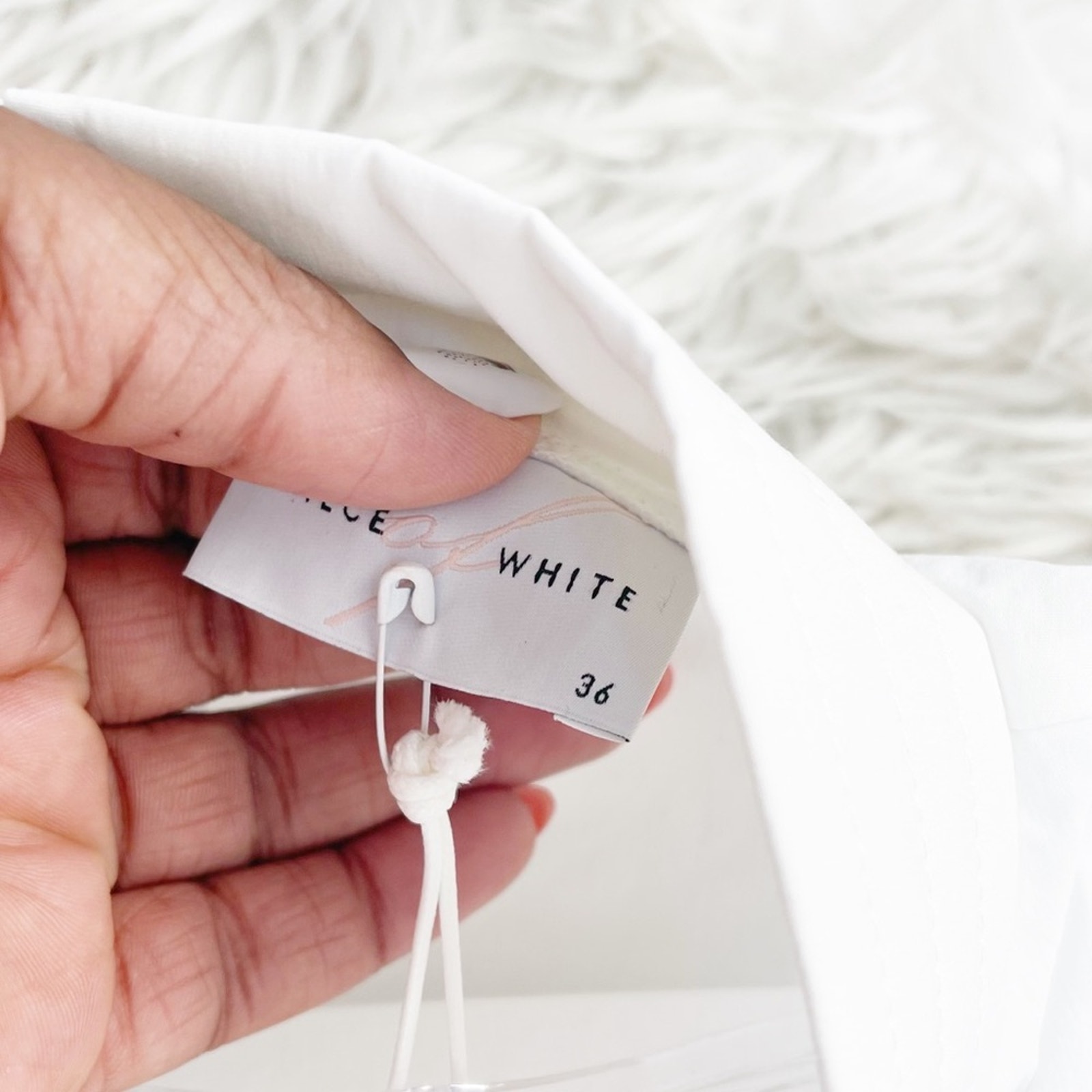 Revolve Women's Piece Of White Stella Reinforced Collar Sleeve Shirt Size 36 / 4 — image 3 of 6
